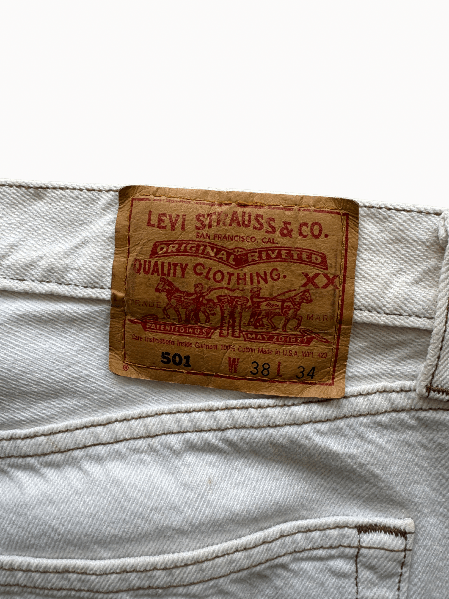 Vintage Levi’s 501 Jeans (38x34) - Shinka