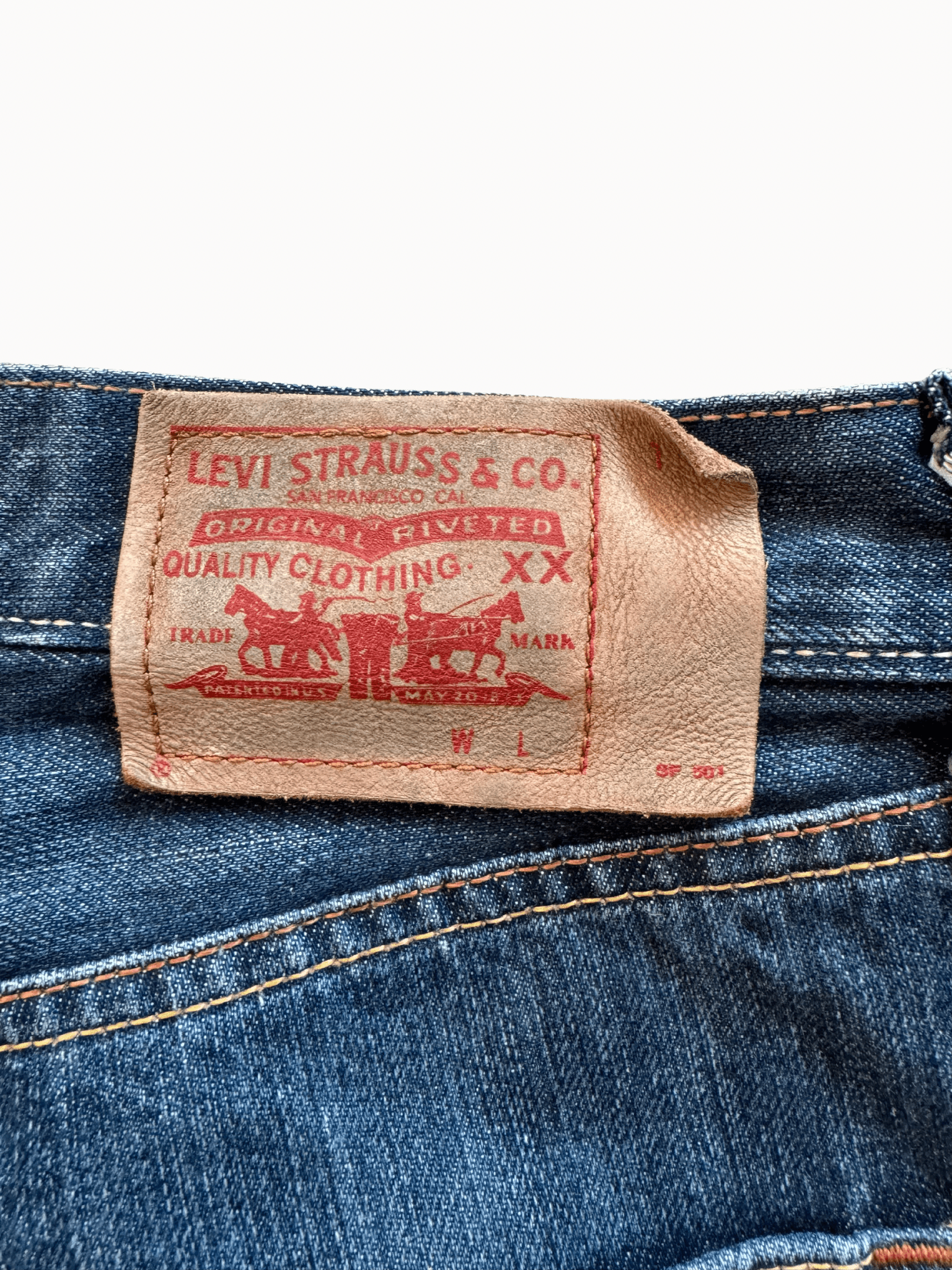 Vtg 1980s Levi‘s Jeans (34x35) - Shinka