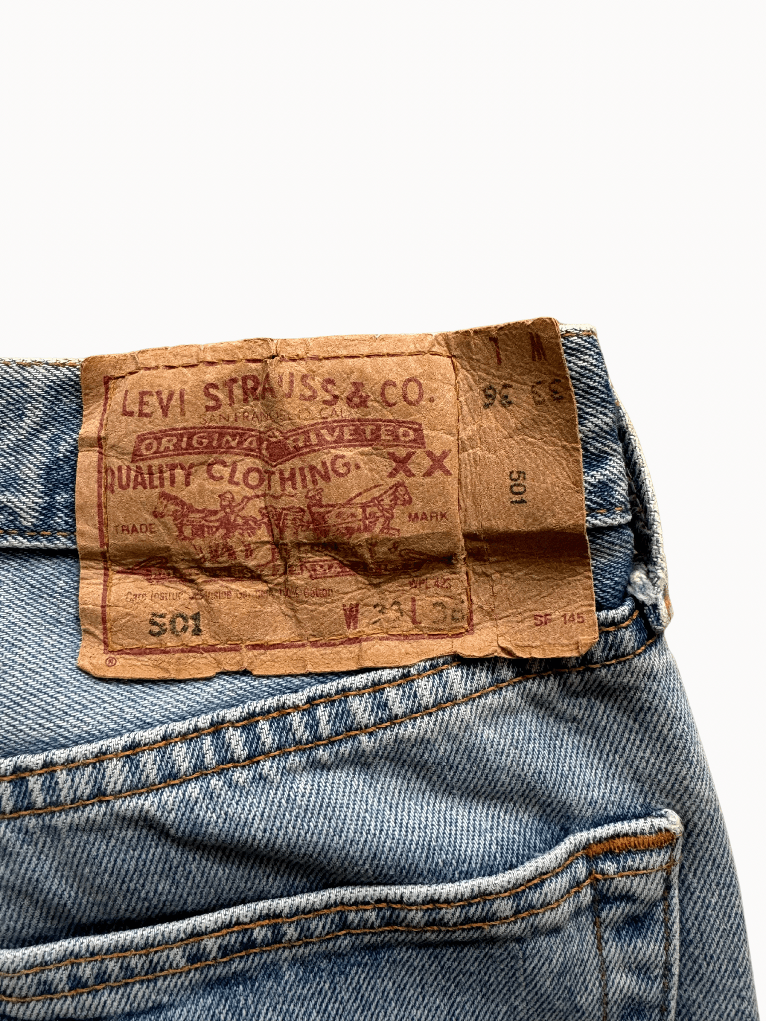 Vtg Levi‘s 501 Jeans (33x36) - Shinka